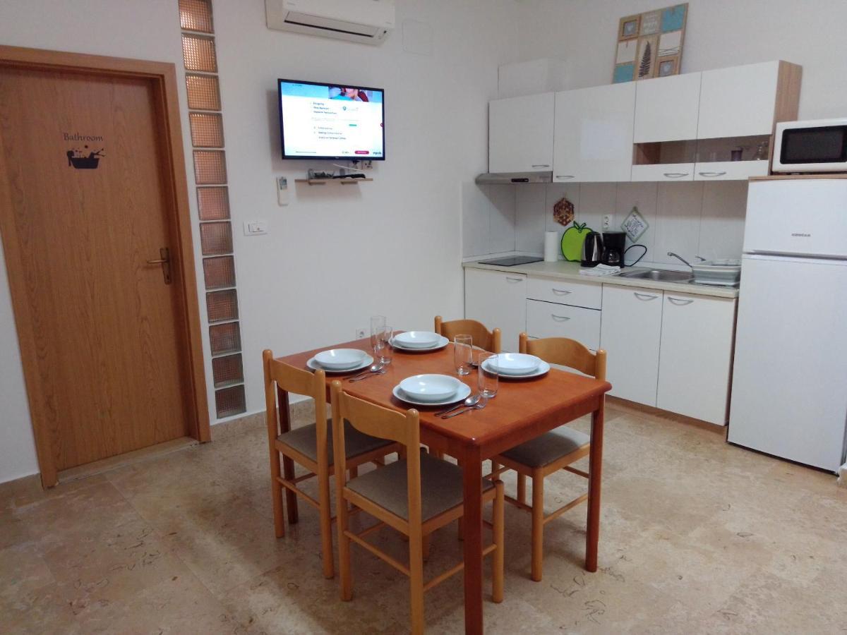Apartman Sendi Пула Екстер'єр фото